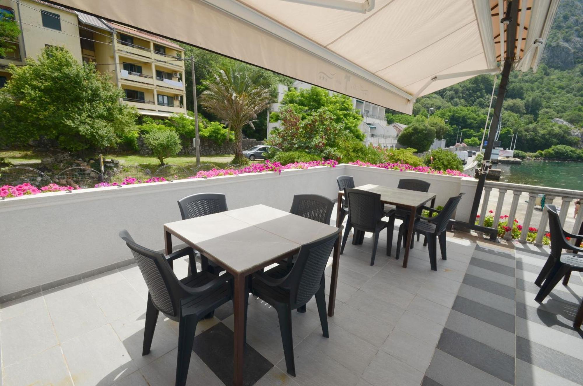 Apartments Mir I Dobro Kotor Exterior photo