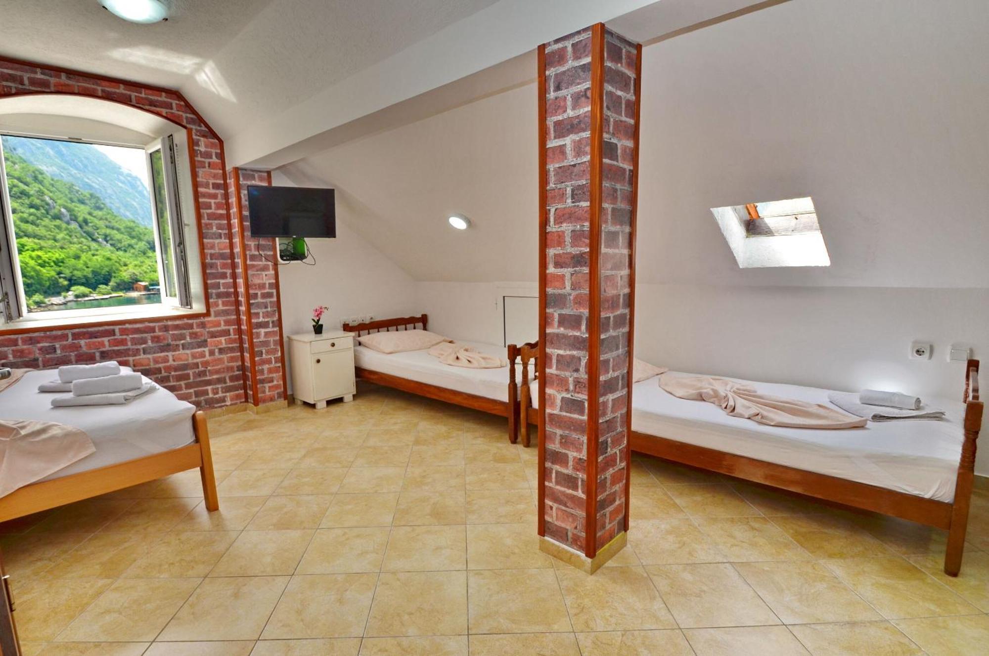 Apartments Mir I Dobro Kotor Exterior photo