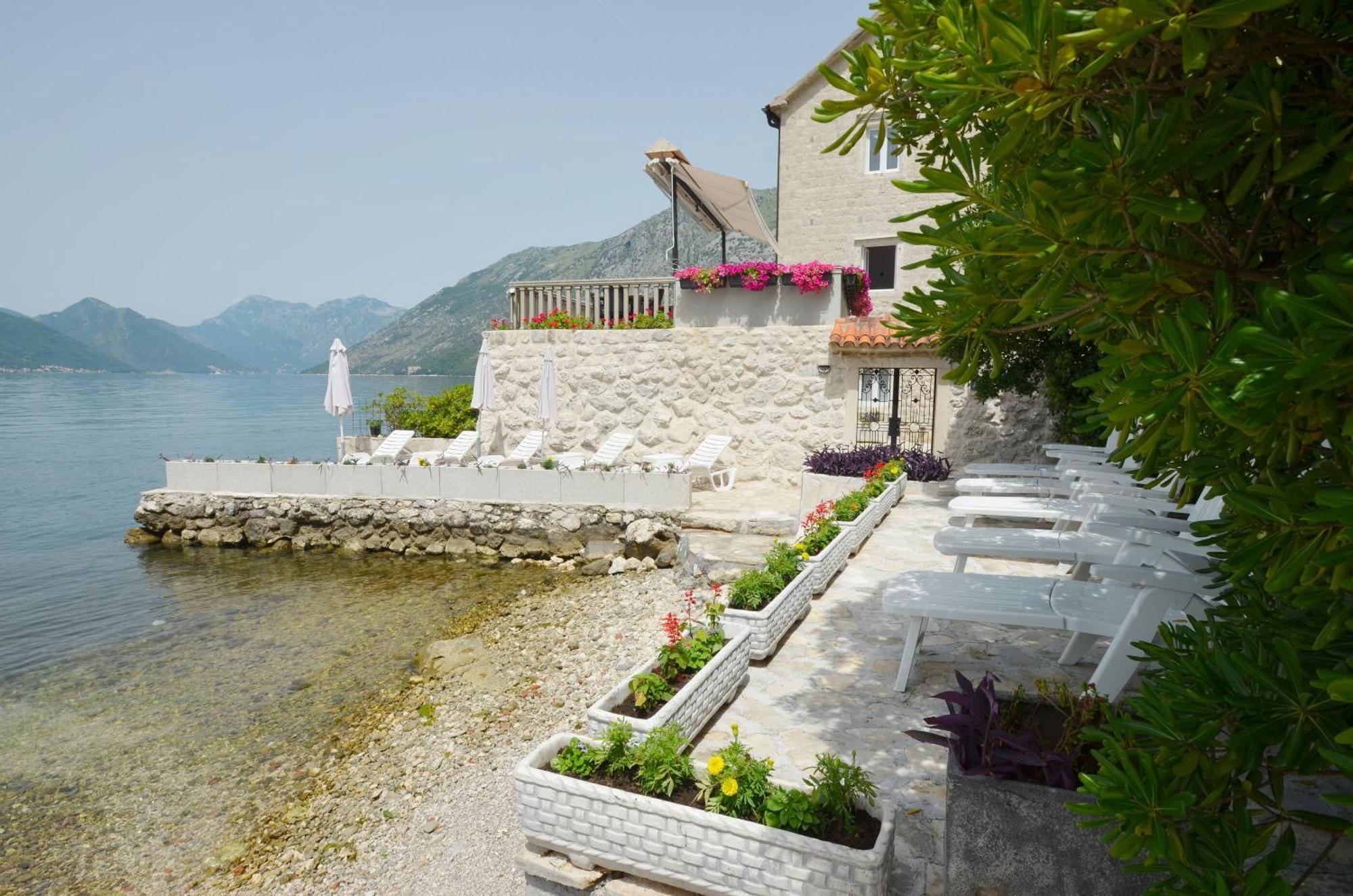 Apartments Mir I Dobro Kotor Exterior photo