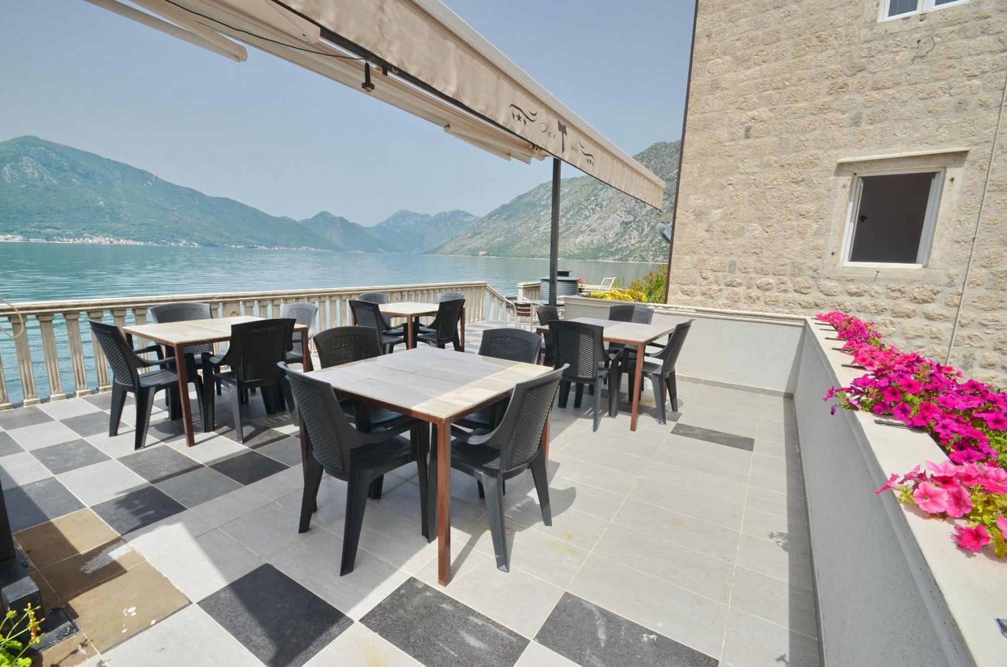 Apartments Mir I Dobro Kotor Exterior photo