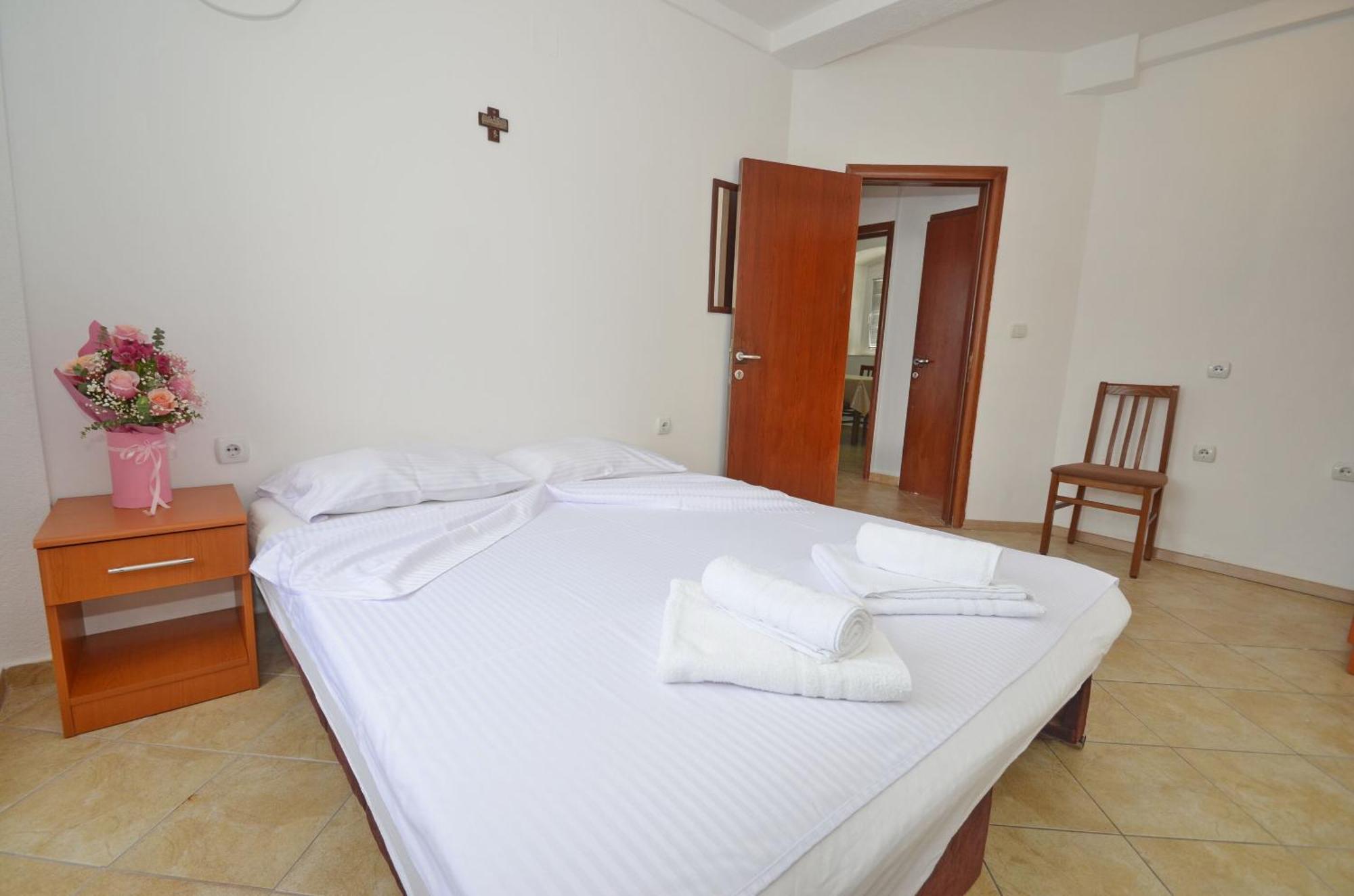 Apartments Mir I Dobro Kotor Exterior photo