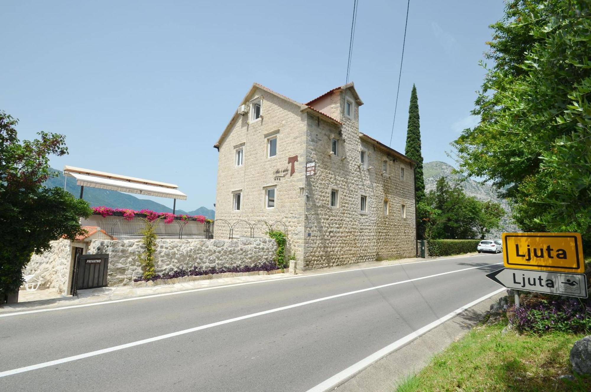Apartments Mir I Dobro Kotor Exterior photo